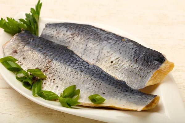 Ringa Balığı Filetosu Için Hazır Üzerinde Yemek Ahşap Arka Plan — Stok fotoğraf
