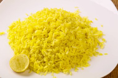 Hint geleneksel mutfak - kireç ile sarı pirinç