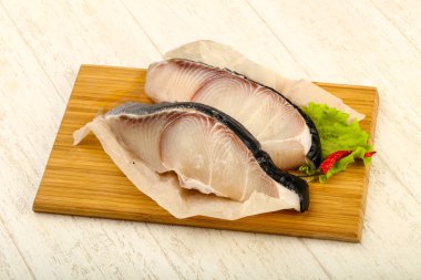 Ham sulu köpek balığı biftek ızgara için hazır