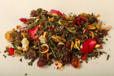 Aroma çay yığın meyve, meyveler ve otlar ile