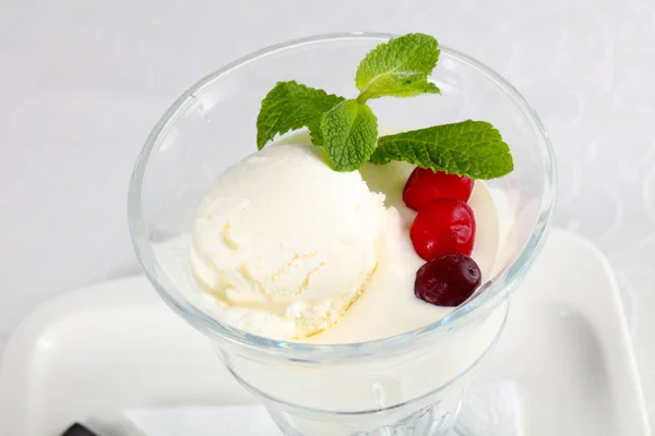 Ice Cream Mint Jagody — Zdjęcie stockowe