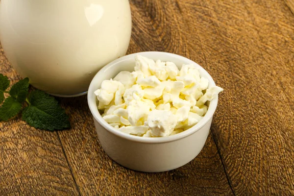 Queso Cabaña Bowl Con Leche — Foto de Stock