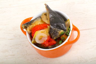 Buğulanmış sebze - patlıcan, domates, biber ve kabak