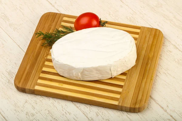 Camembert Sajt Mint Fából Készült Háttér — Stock Fotó