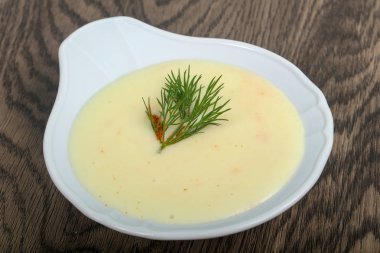 Baharat ile peynir çorbası