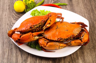 Haşlama yengeç taze ve sıcak - delicous meze