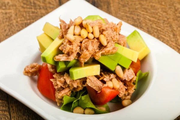 Tuna Avocado Salad Tomato Served Sesame Seeds — Stock Photo, Image