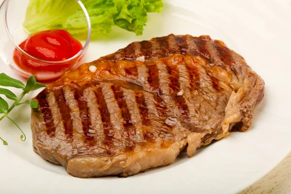 Grilled Rib Eye Steak Sauce White Plate — Stock Photo, Image