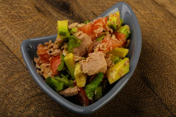 Salada Atum Abacate Com Tomate Servido Sementes Gergelim — Fotografia de Stock