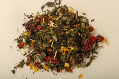 Aroma çay yığın meyve, meyveler ve otlar ile