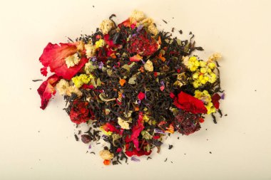 Aroma çay yığın meyve, meyveler ve otlar ile