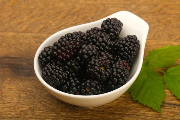 Blackberries Leaves Wooden Background — Stock Photo, Image