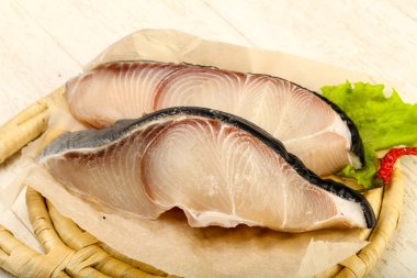 Ham sulu köpek balığı biftek ızgara için hazır