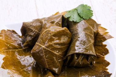 Beyaz geleneksel dolma etli