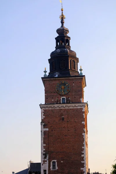 Palazzo Storico Sotto Cielo Blu Vecchio Castello Cracovia — Foto Stock