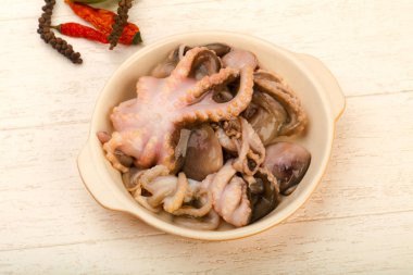 ham ahtapot yemek için hazır