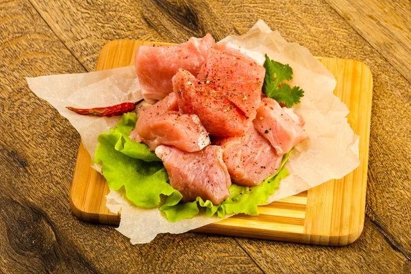 Pedaços Porco Crus Com Pimenta Sal Prontos Para Cozinhar — Fotografia de Stock