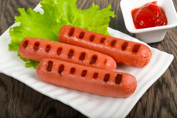 Grillowane Kiełbaski Sałatka Ketchup — Zdjęcie stockowe
