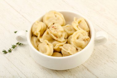 Rus köfte kase biber ve tereyağı ile