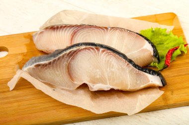 Ham sulu köpek balığı biftek ızgara için hazır