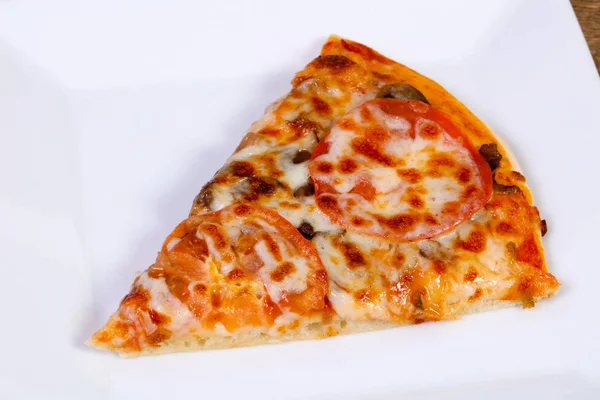 Грибная Пицца Сыром Помидорами — стоковое фото