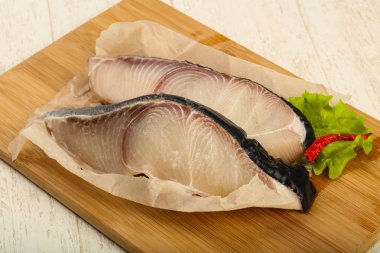 Ham sulu köpek balığı biftek ızgara için hazır