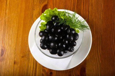 Otlar ile Siyah Zeytin