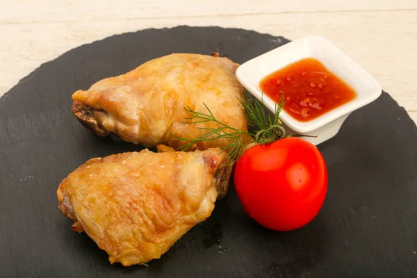토마토를 곁들인 닭고기 — 스톡 사진