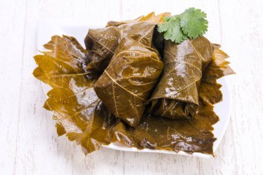 Beyaz geleneksel dolma etli