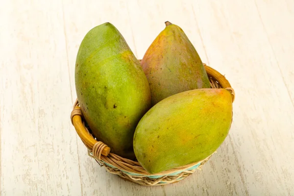 Tropisch Fruit Mango Heap Houten Achtergrond — Stockfoto