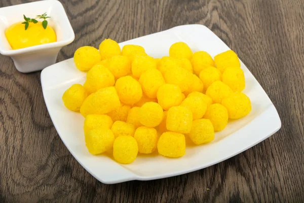 Keju Jagung Bola Dengan Saus — Stok Foto