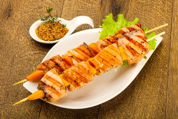 Grilled Salmon Skewer Dijon Mustars Sauce — Stock Photo, Image