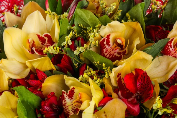 Romantikus Csokor Különböző Virágok — Stock Fotó