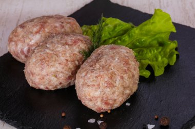 Çiğ Domuz pirzola - kıyılmış et