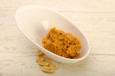 Fındık fıstık ezmesi