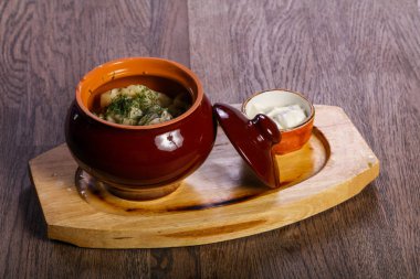 Krem ve dereotu ile Rus köfte