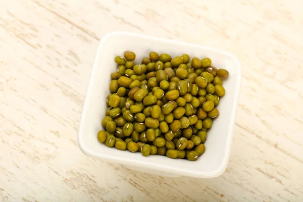 Frijoles Verdes Secos Amontonados Sobre Fondo Madera —  Fotos de Stock