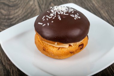 Bouchee kek çikolata ile