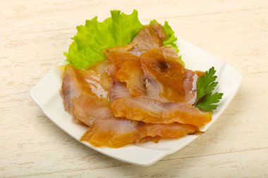 Füme yayın balığı fileto carpaccio