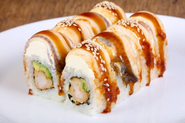 Tradittional Japonya yılan balığı rulo