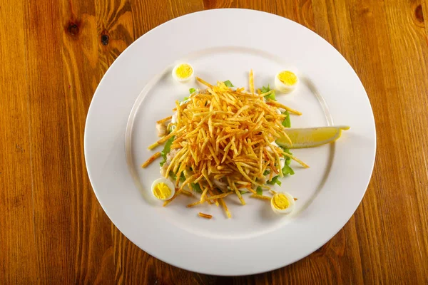 Insalata Patate Fritte Con Pollo — Foto Stock