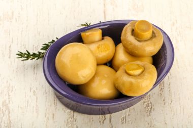 Marine petrol kase - yemek için hazır