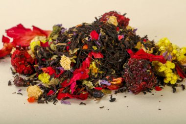 Aroma çay yığın meyve, meyveler ve otlar ile