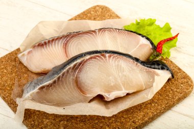 Ham sulu köpek balığı biftek ızgara için hazır