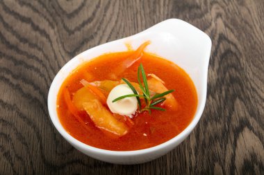 Rus Borcsh çorba ahşap arka plan üzerinde