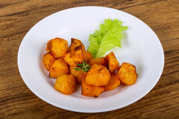 Запеченный Картофель Травами — стоковое фото