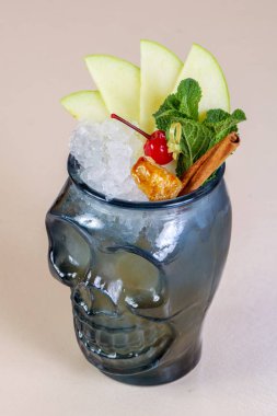 Mojito elma ve tarçın ile