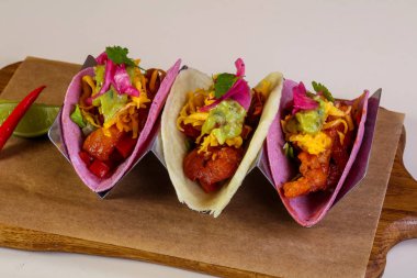 Etli Meksika geleneksel börek