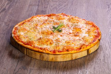 Biberiye servis sıcak Margarita pizza
