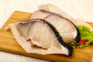 Ham sulu köpek balığı biftek ızgara için hazır